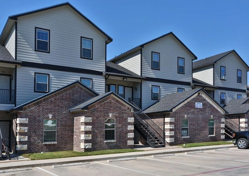 Summit Apartments
